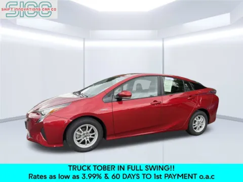 Red 2017 Toyota Prius Four for sale in Puyallup, WA