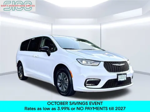 Another view of 2024 Chrysler Pacifica Hybrid Select for sale in Puyallup, WA at Shift Innovations Car Co