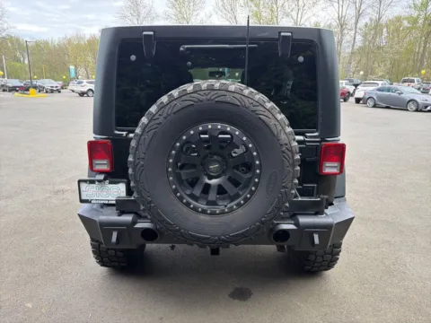 More photos of 2017 Jeep Wrangler Unlimited Rubicon at Shift Innovations Car Co, WA