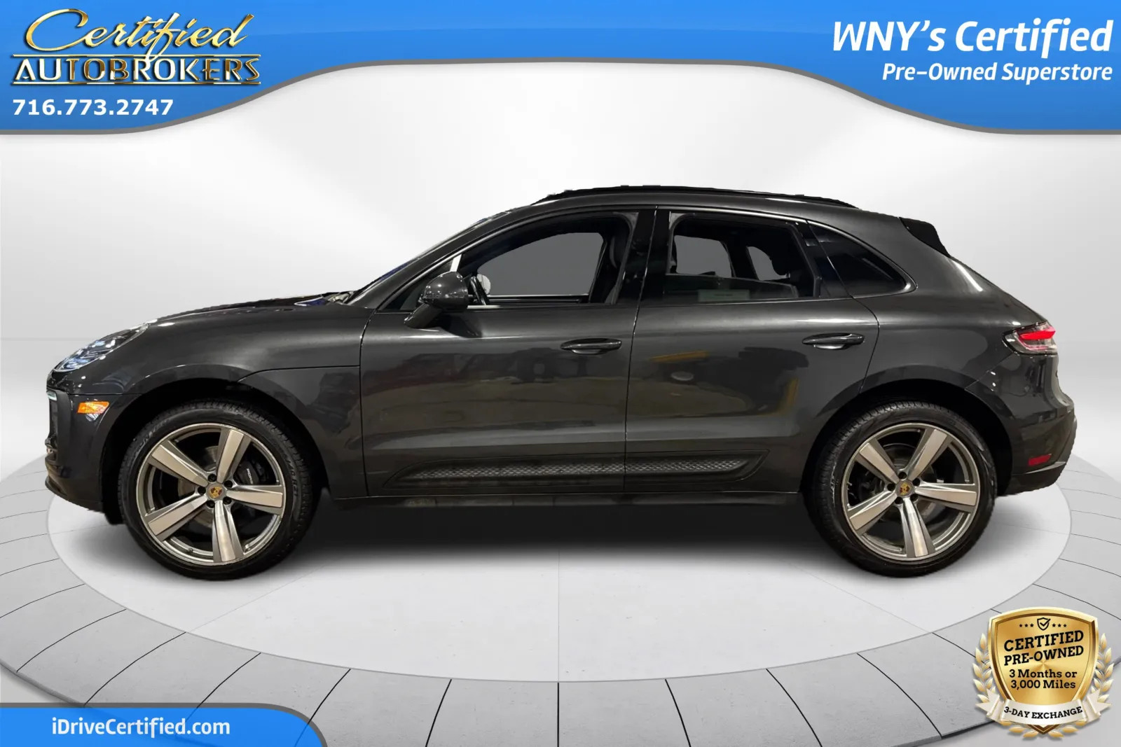 2022 Porsche Macan photo 4