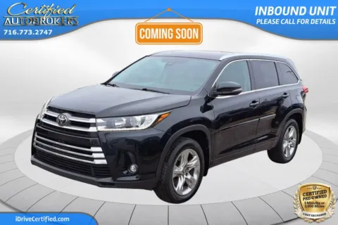 Black 2019 Toyota Highlander Limited AWD for sale in Grand Island, NY
