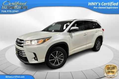 White 2017 Toyota Highlander XLE AWD for sale in Grand Island, NY