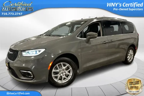 Gray 2022 Chrysler Pacifica Touring L for sale in Grand Island, NY