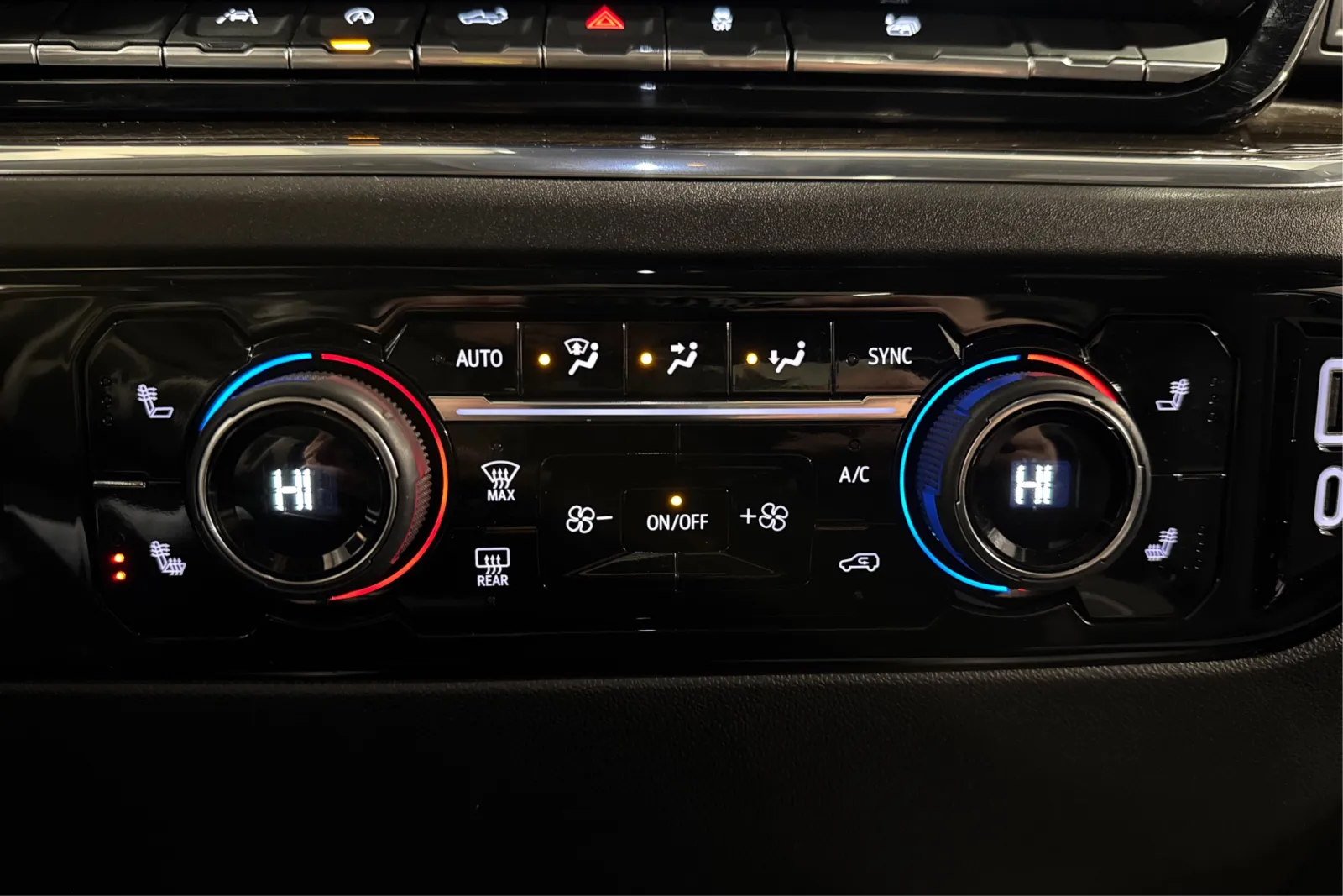 2024 Chevrolet Silverado 1500 RST - Photo 34