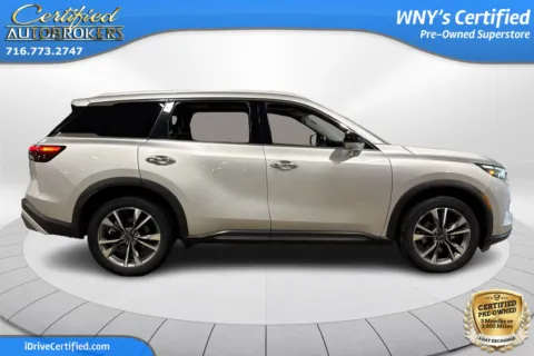 More photos of 2022 INFINITI QX60 LUXE AWD at Certified AutoBrokers, NY