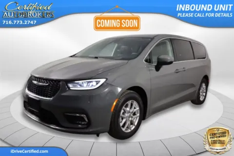 Gray 2023 Chrysler Pacifica Touring L for sale in Grand Island, NY