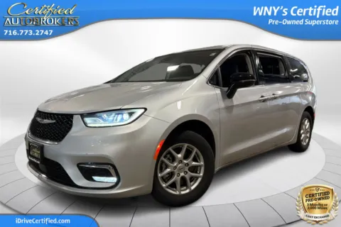 Silver 2024 Chrysler Pacifica Touring L for sale in Grand Island, NY