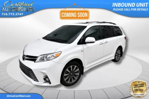 White 2018 Toyota Sienna XLE Premium AWD for sale in Grand Island, NY
