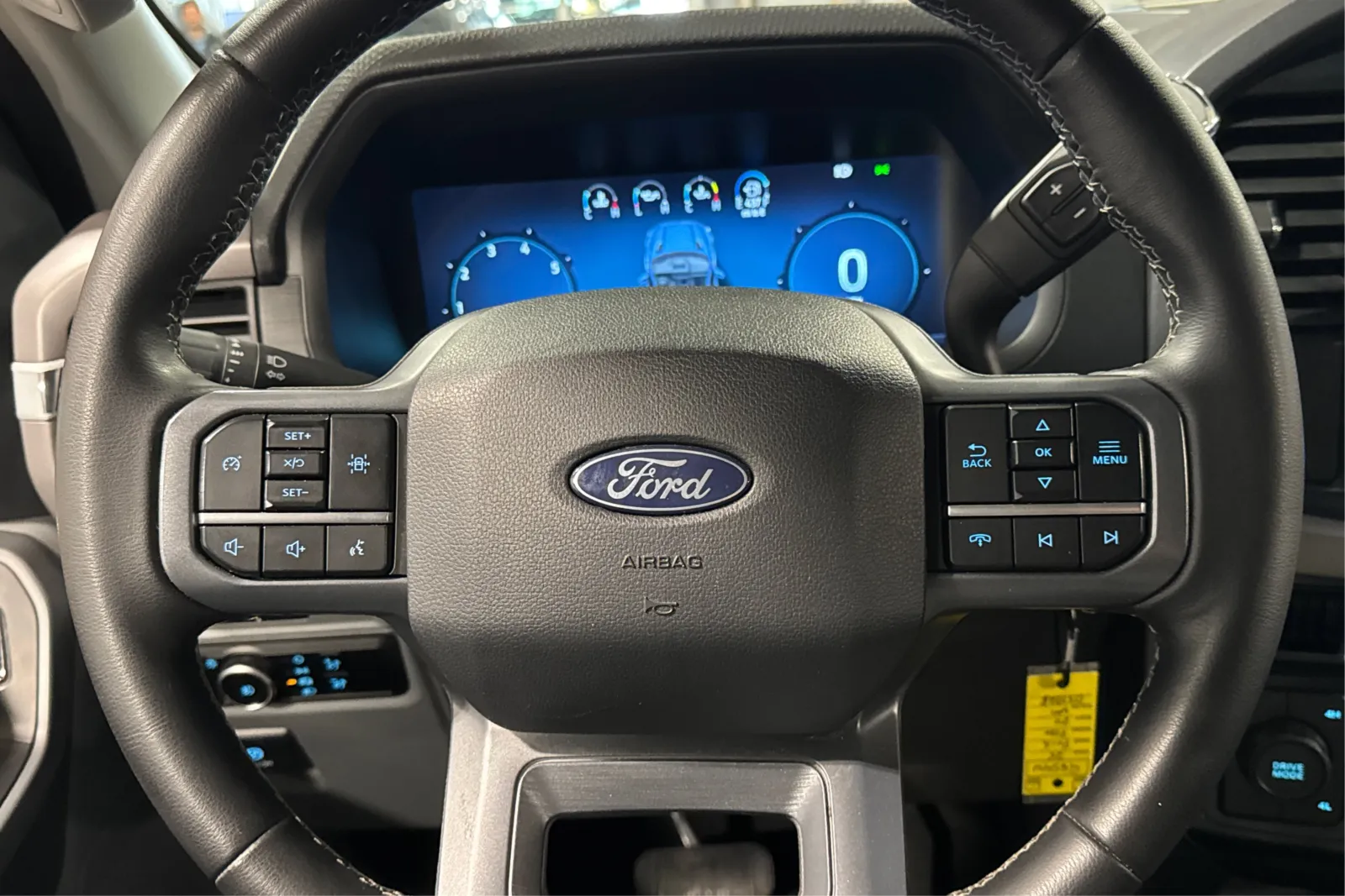 2025 Ford F-150 XLT - Photo 23