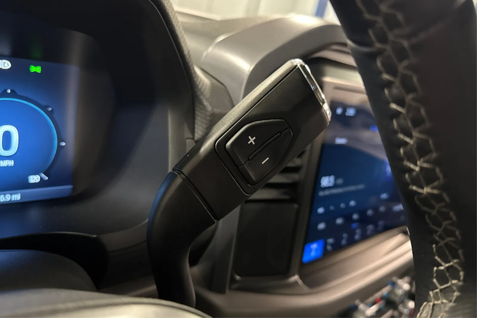 2025 Ford F-150 XLT - Photo 26