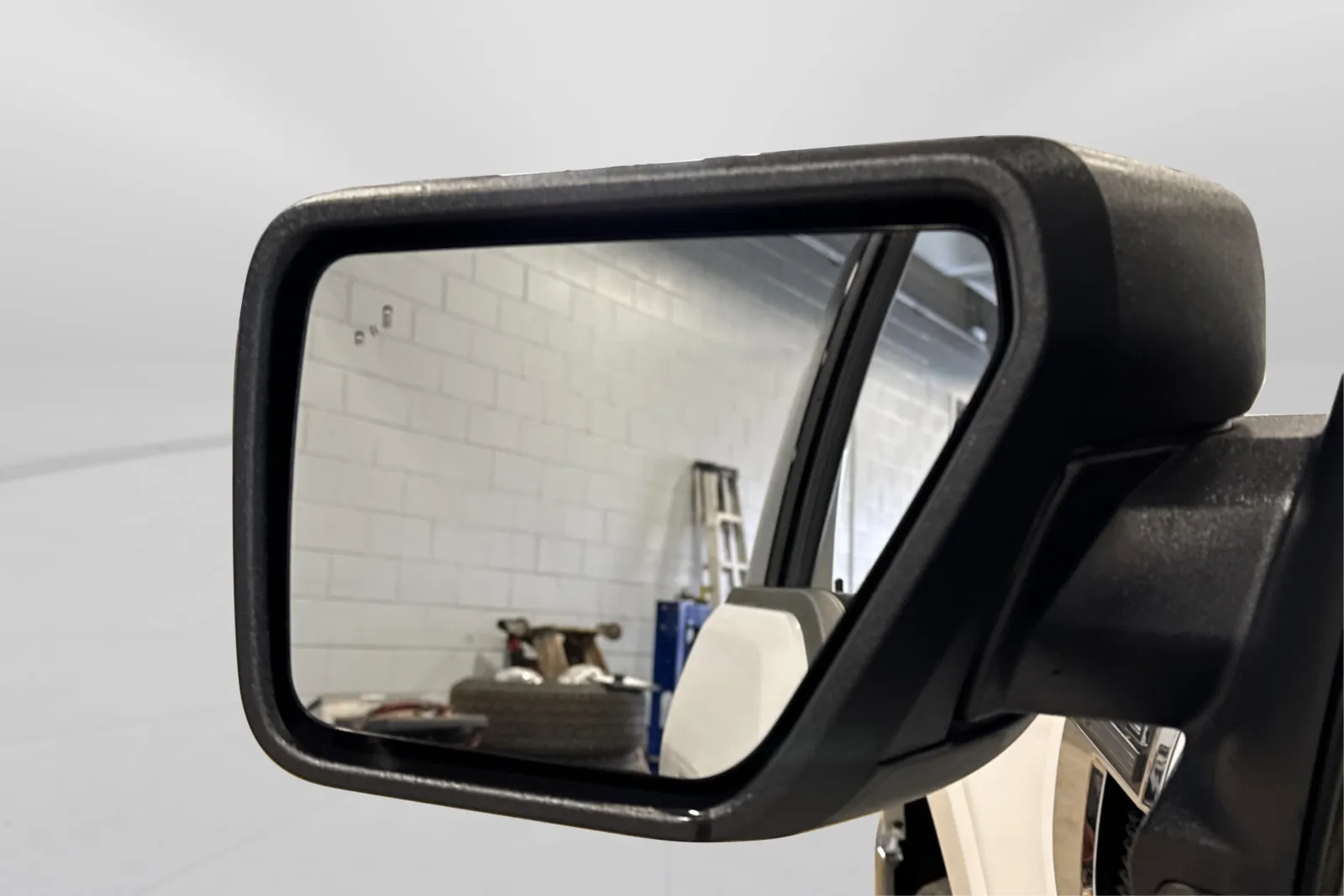 2025 Ford F-150 XLT - Photo 15