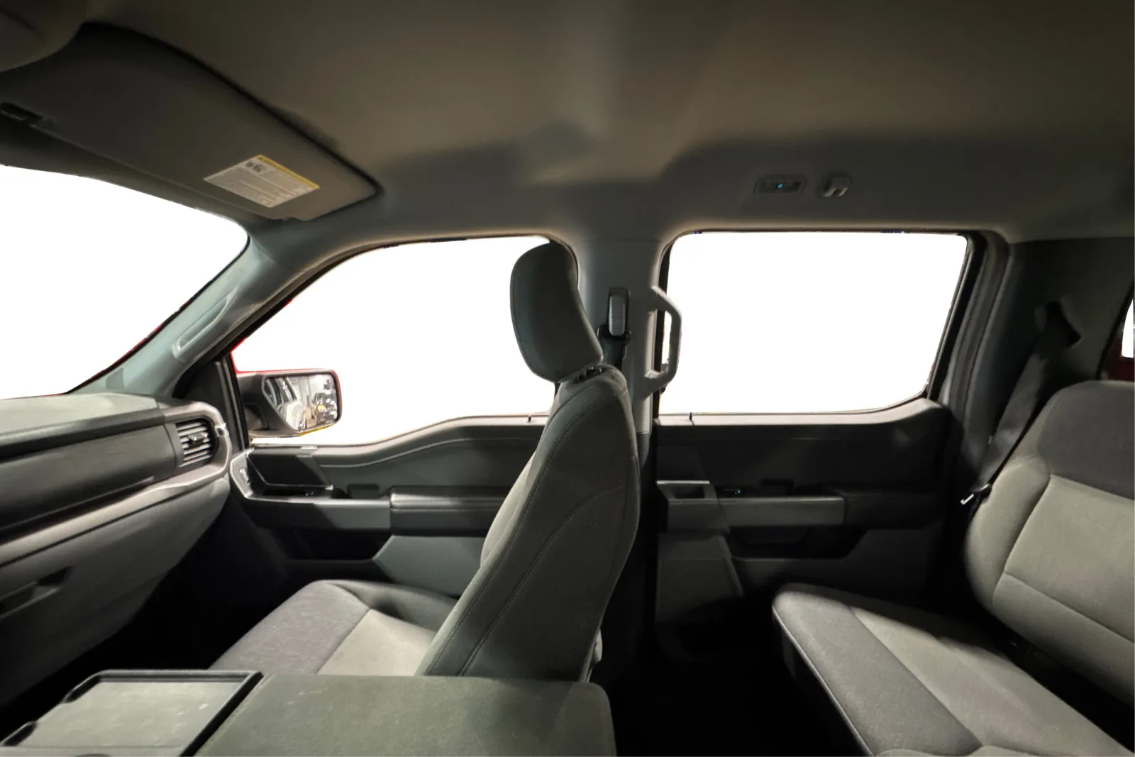 2025 Ford F-150 XLT - Photo 38