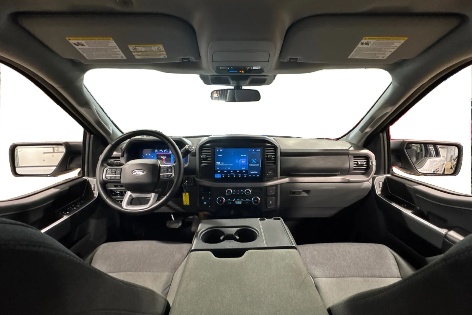 2025 Ford F-150 XLT - Photo 39