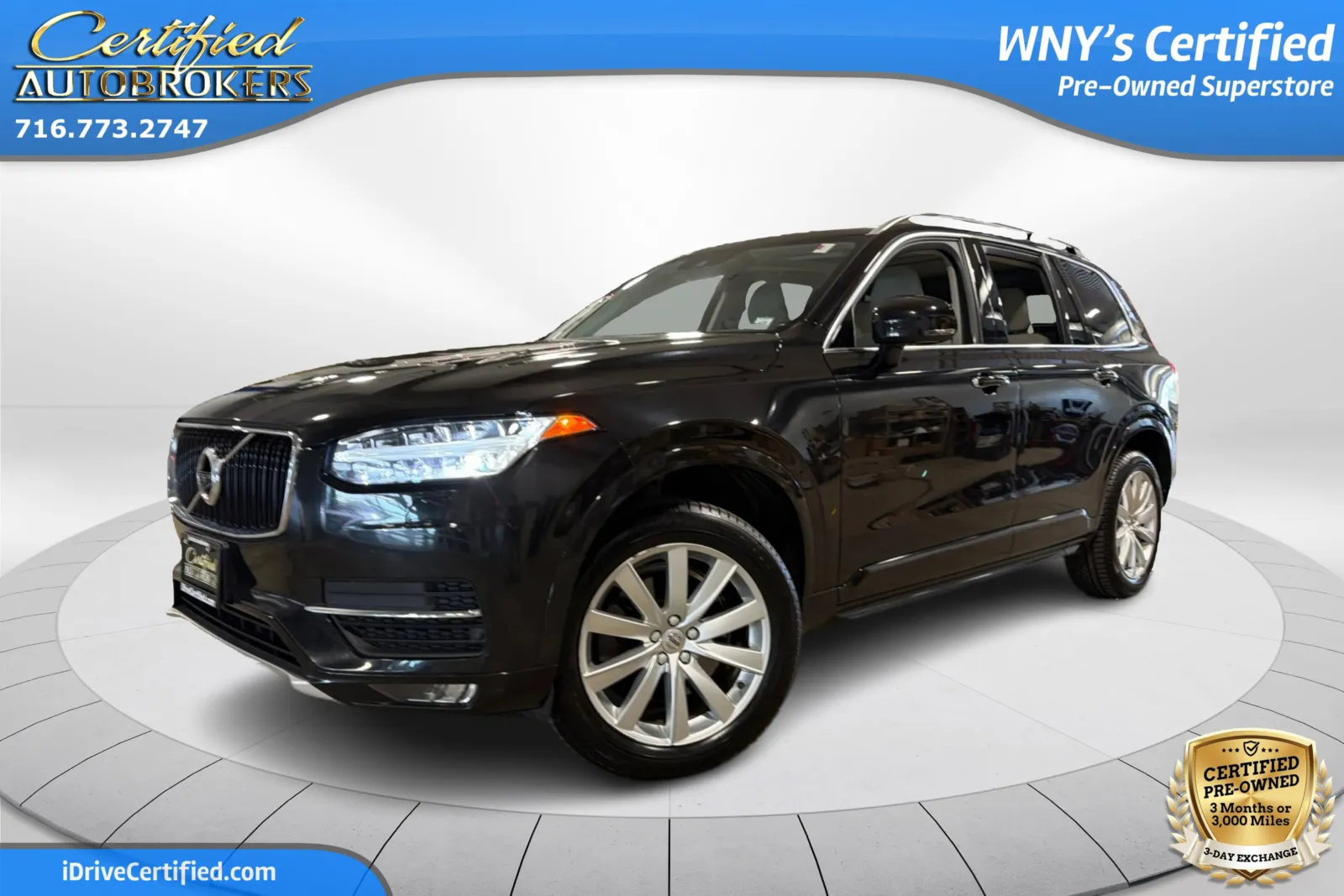 2016 Volvo XC90 T6 AWD Momentum's photo
