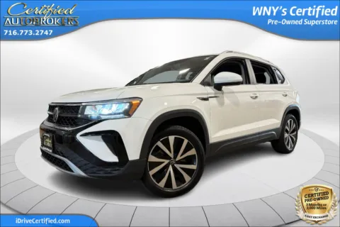 White 2022 Volkswagen Taos SE AWD for sale in Grand Island, NY
