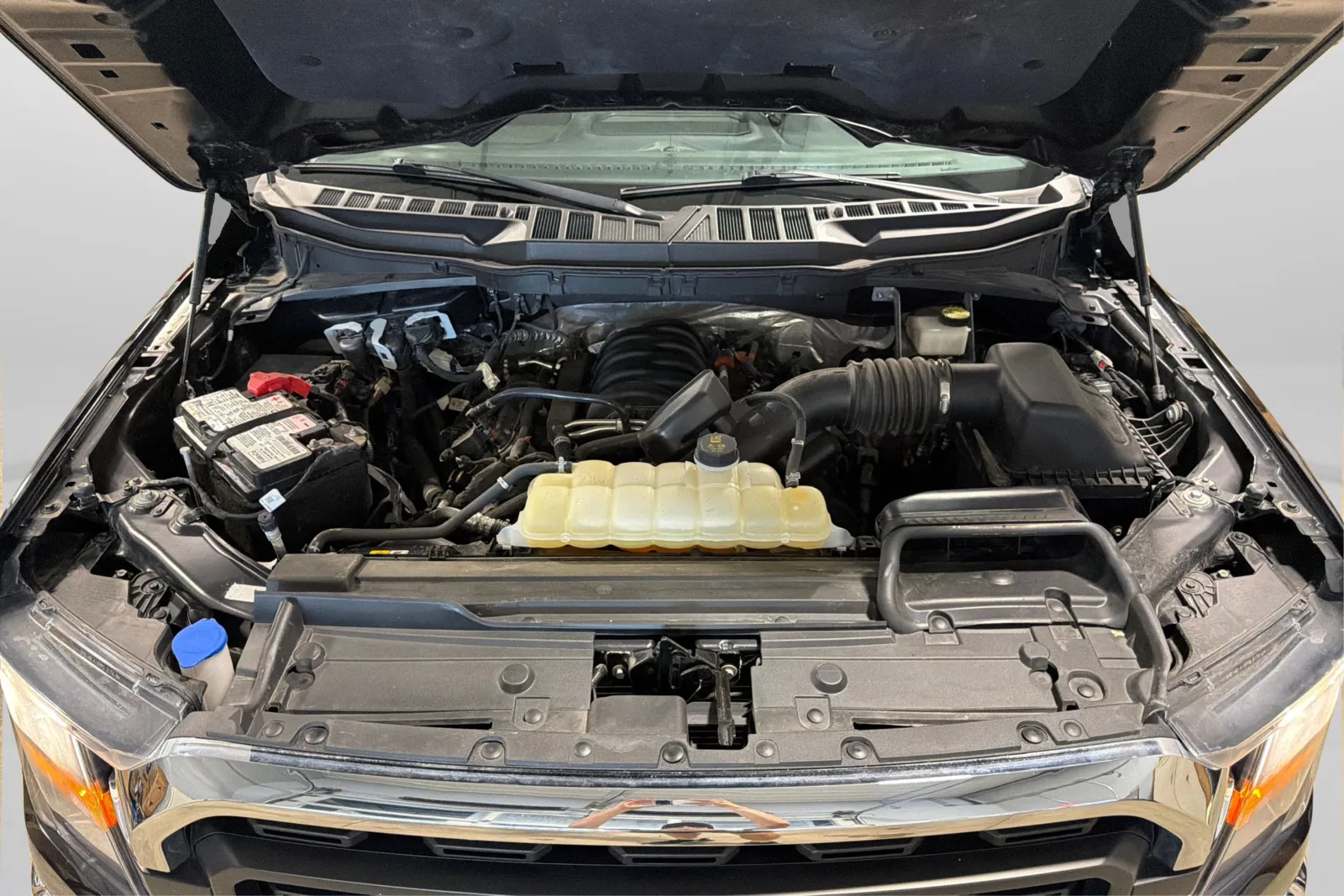 2023 Ford F-150 XLT - Photo 11