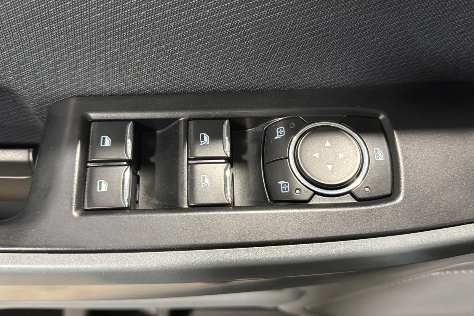 2023 Ford F-150 XLT - Photo 17