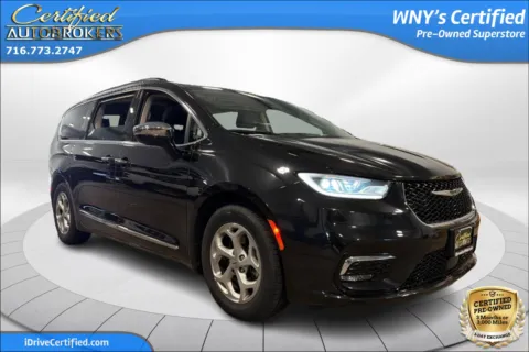 More photos of 2023 Chrysler Pacifica Limited at Certified AutoBrokers, NY