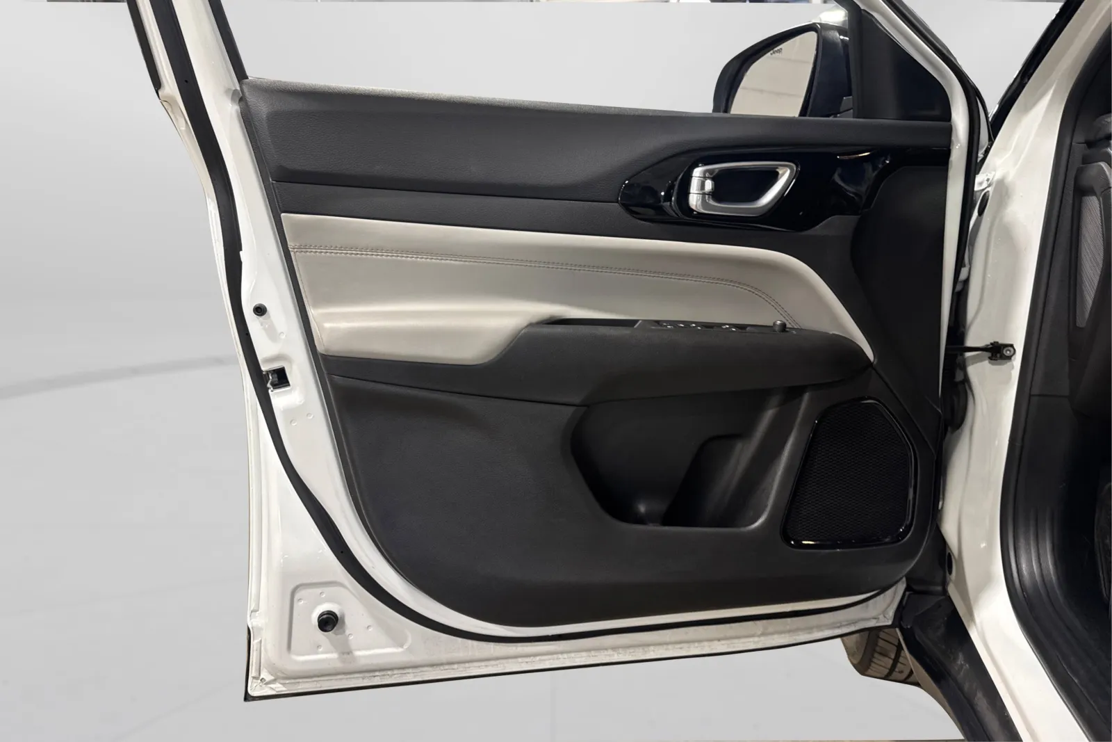 2025 Jeep Compass Limited - Photo 15