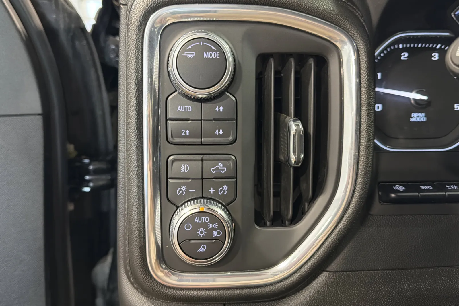 2023 GMC Sierra 3500 Denali HD Denali - Photo 22