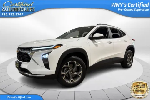 White 2025 Chevrolet Trax LT for sale in Grand Island, NY