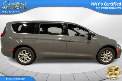 More photos of 2025 Chrysler Pacifica Select at Certified AutoBrokers, NY