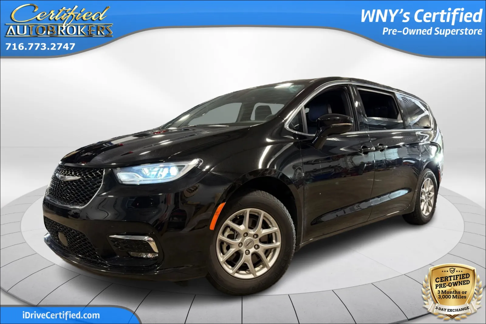 Black 2025 Chrysler Pacifica Select for sale in Grand Island, NY