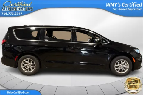 More photos of 2025 Chrysler Pacifica Select at Certified AutoBrokers, NY