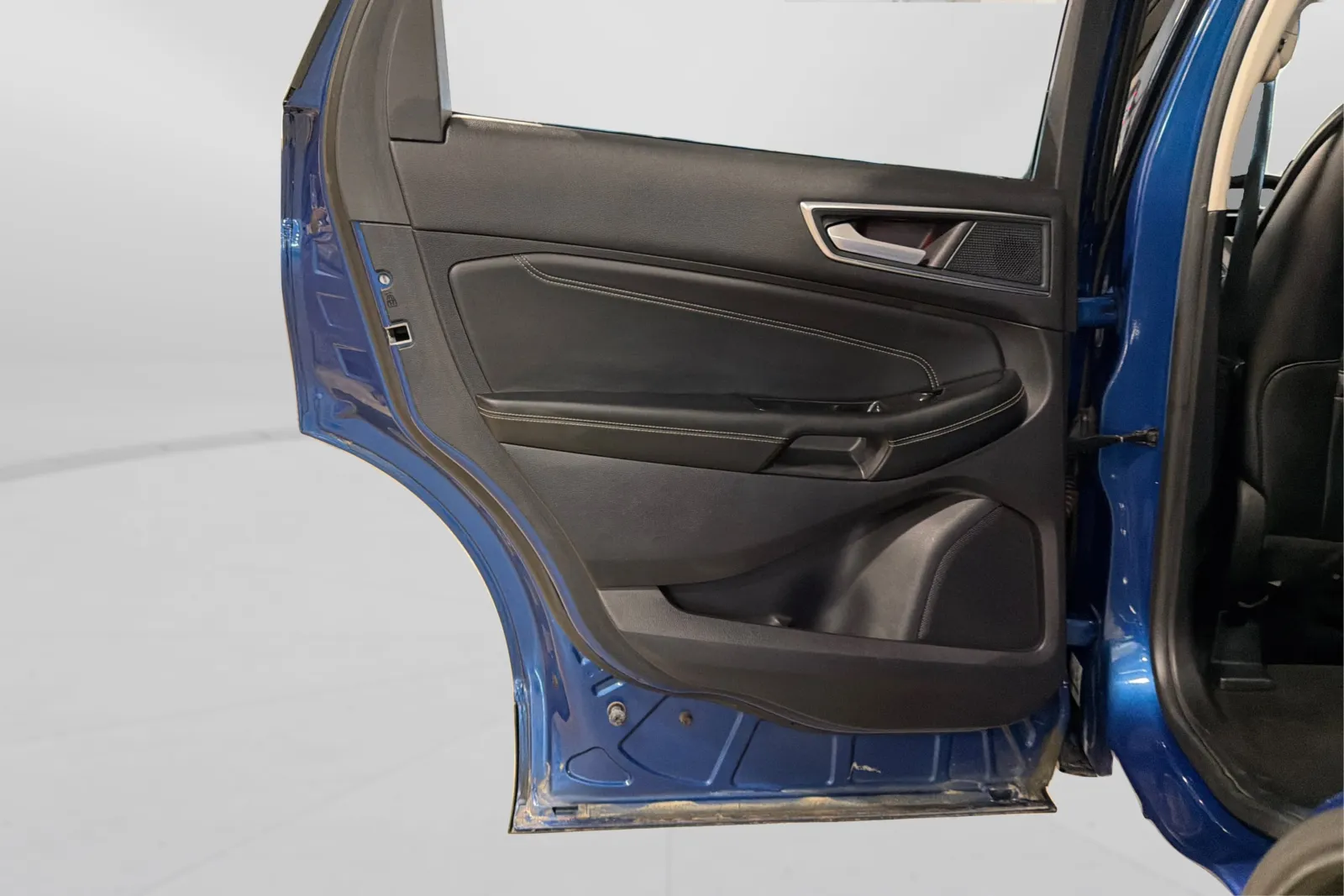2020 Ford Edge Titanium - Photo 38