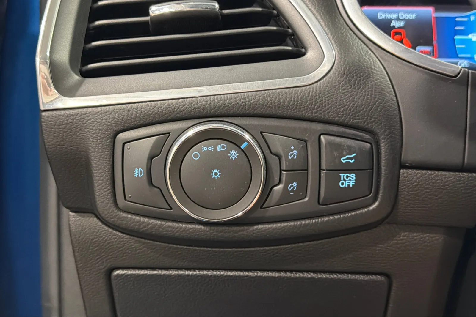 2020 Ford Edge Titanium - Photo 22