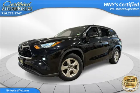Black 2020 Toyota Highlander LE AWD for sale in Grand Island, NY
