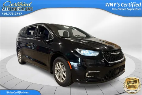 Another view of 2025 Chrysler Pacifica Select for sale in Grand Island, NY at Certified AutoBrokers