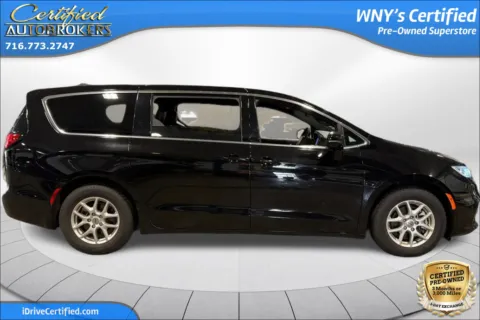 More photos of 2025 Chrysler Pacifica Select at Certified AutoBrokers, NY