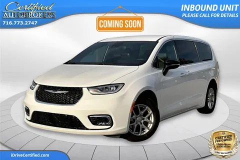 White 2026 Chrysler Pacifica Select for sale in Grand Island, NY