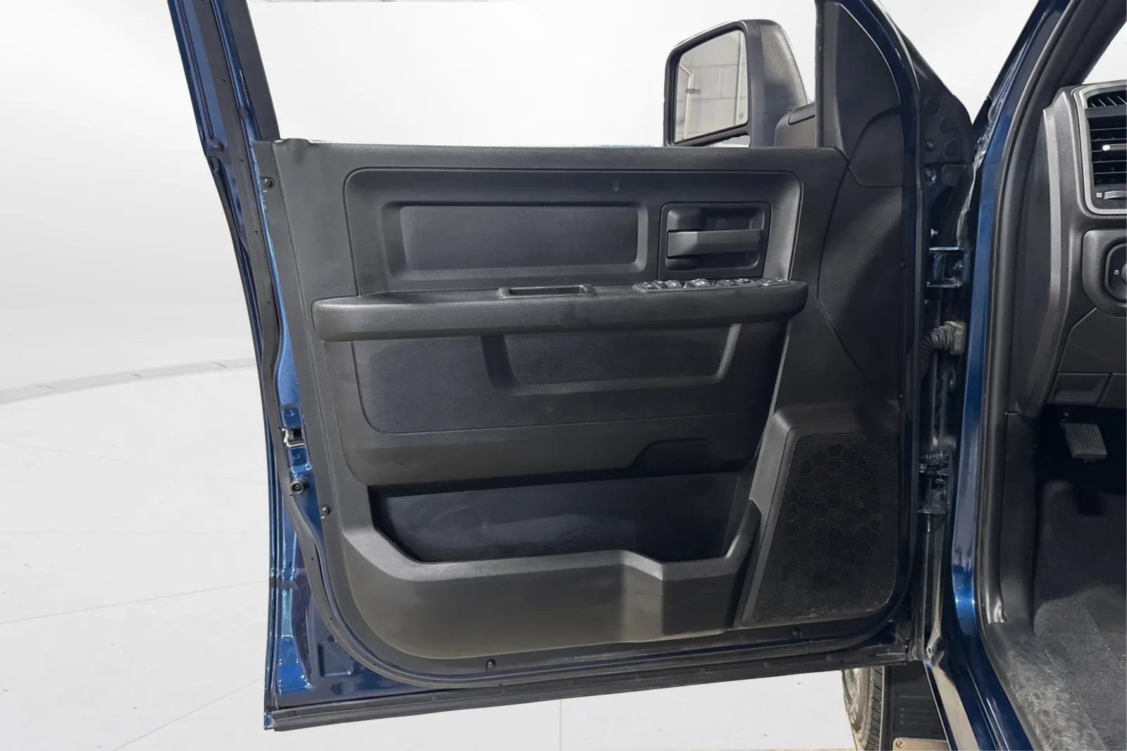 2024 Ram 3500 Tradesman photo 4