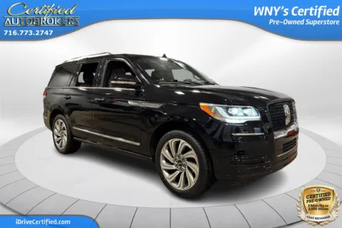 Another view of 2022 Lincoln Navigator Reserve 4x4 for sale in Grand Island, NY at Certified AutoBrokers