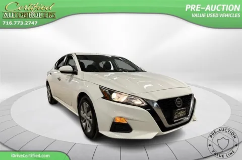 Another view of 2020 Nissan Altima 2.5 S for sale in Grand Island, NY at Certified AutoBrokers