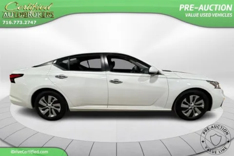 More photos of 2020 Nissan Altima 2.5 S at Certified AutoBrokers, NY