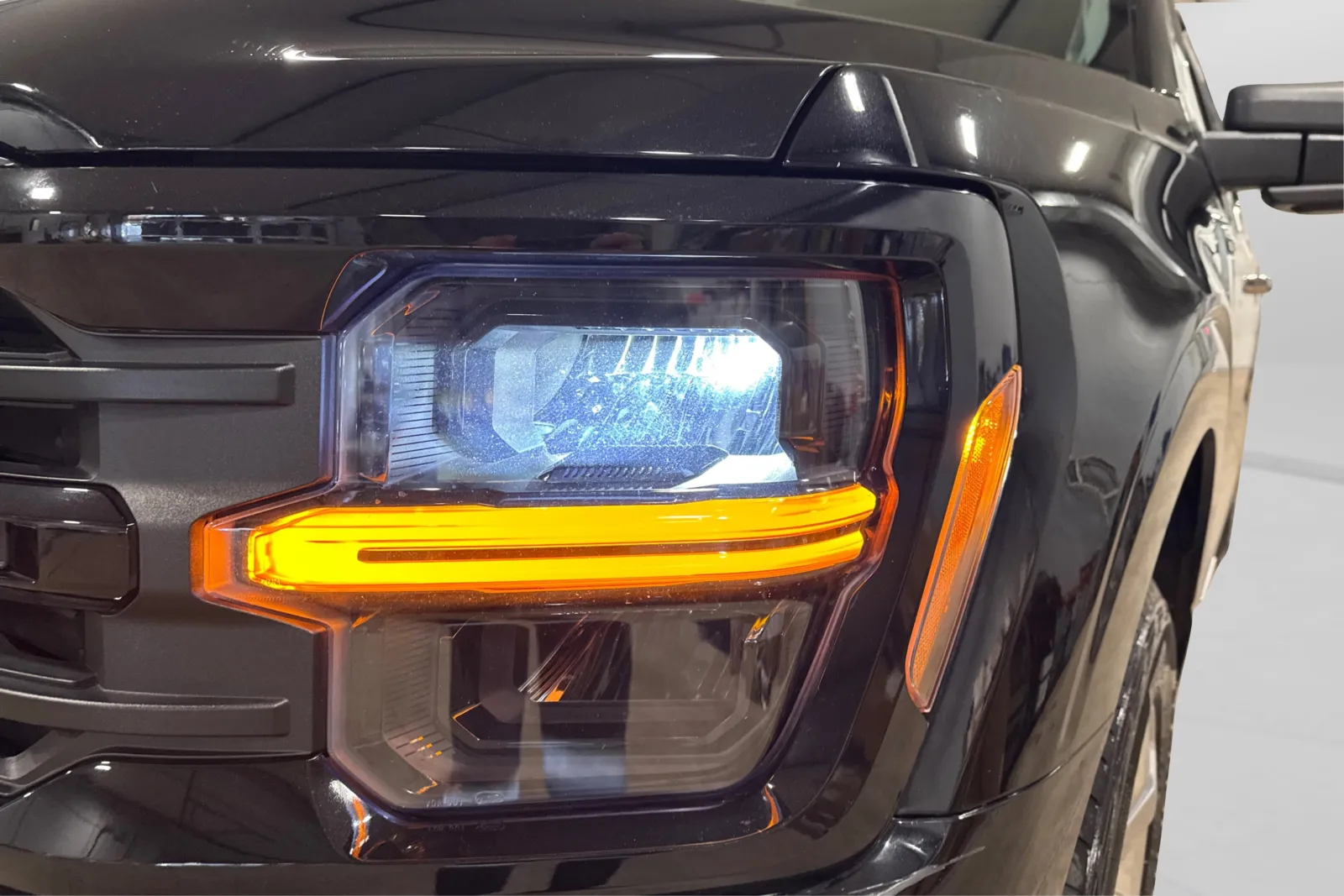 2024 Ford F-150 XLT photo 3