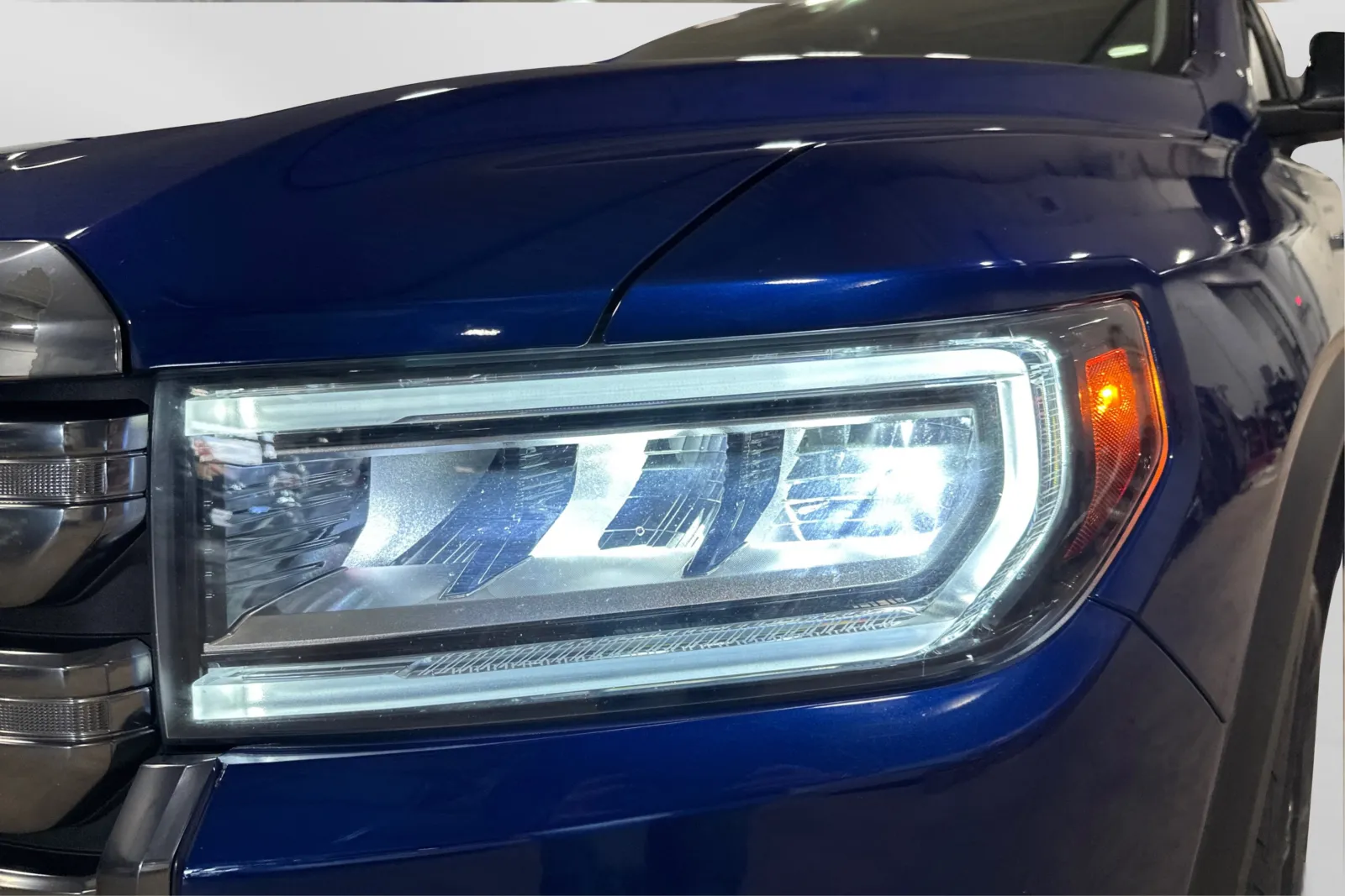 2023 Gmc Acadia AT4 photo 4