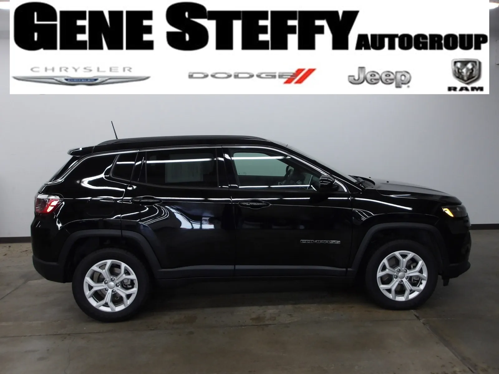 2024 Jeep Compass Latitude's photo