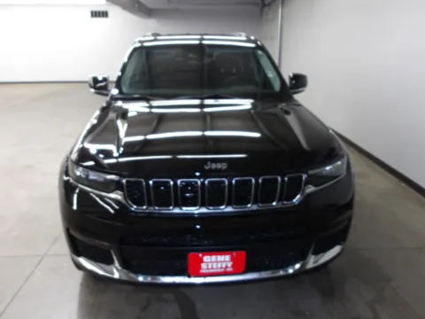 Another view of 2022 Jeep Grand Cherokee L Limited for sale in Fremont, NE at Gene Steffy Chrysler Dodge Jeep RAM