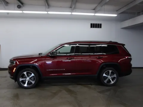 More photos of 2023 Jeep Grand Cherokee L Limited at Gene Steffy Chrysler Dodge Jeep RAM, NE