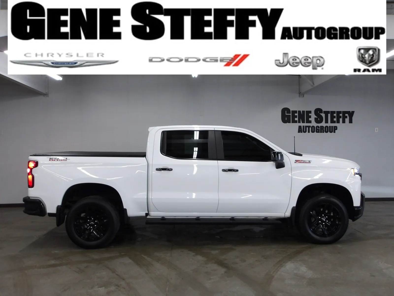 White 2021 Chevrolet Silverado 1500 LT Trail Boss for sale in Fremont, NE
