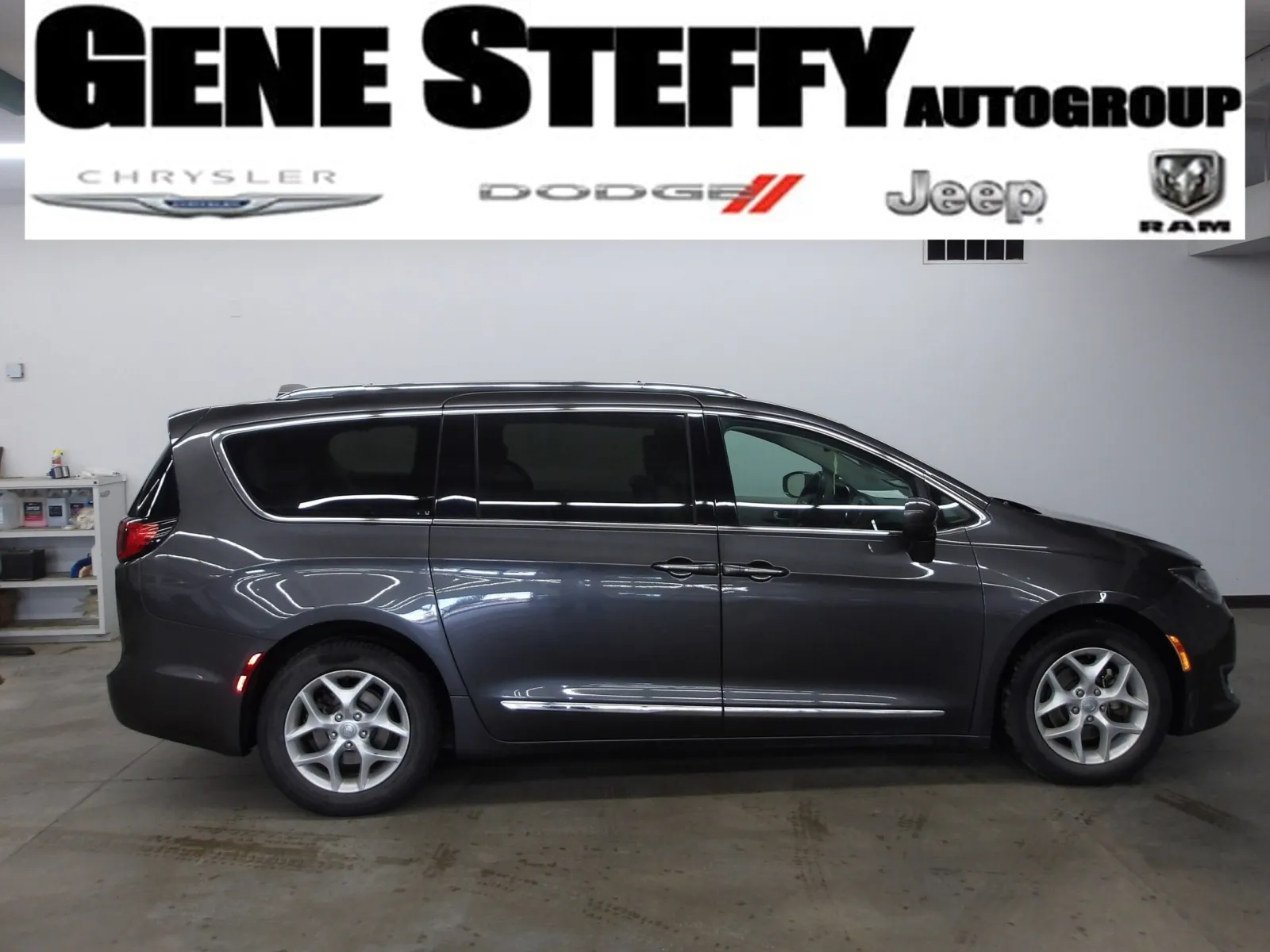Used 2017 Chrysler Pacifica Touring-L Plus with VIN 2C4RC1EG9HR533394 for sale in Fremont, NE