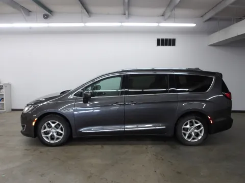 More photos of 2017 Chrysler Pacifica Touring-L Plus at Gene Steffy Chrysler Dodge Jeep RAM, NE