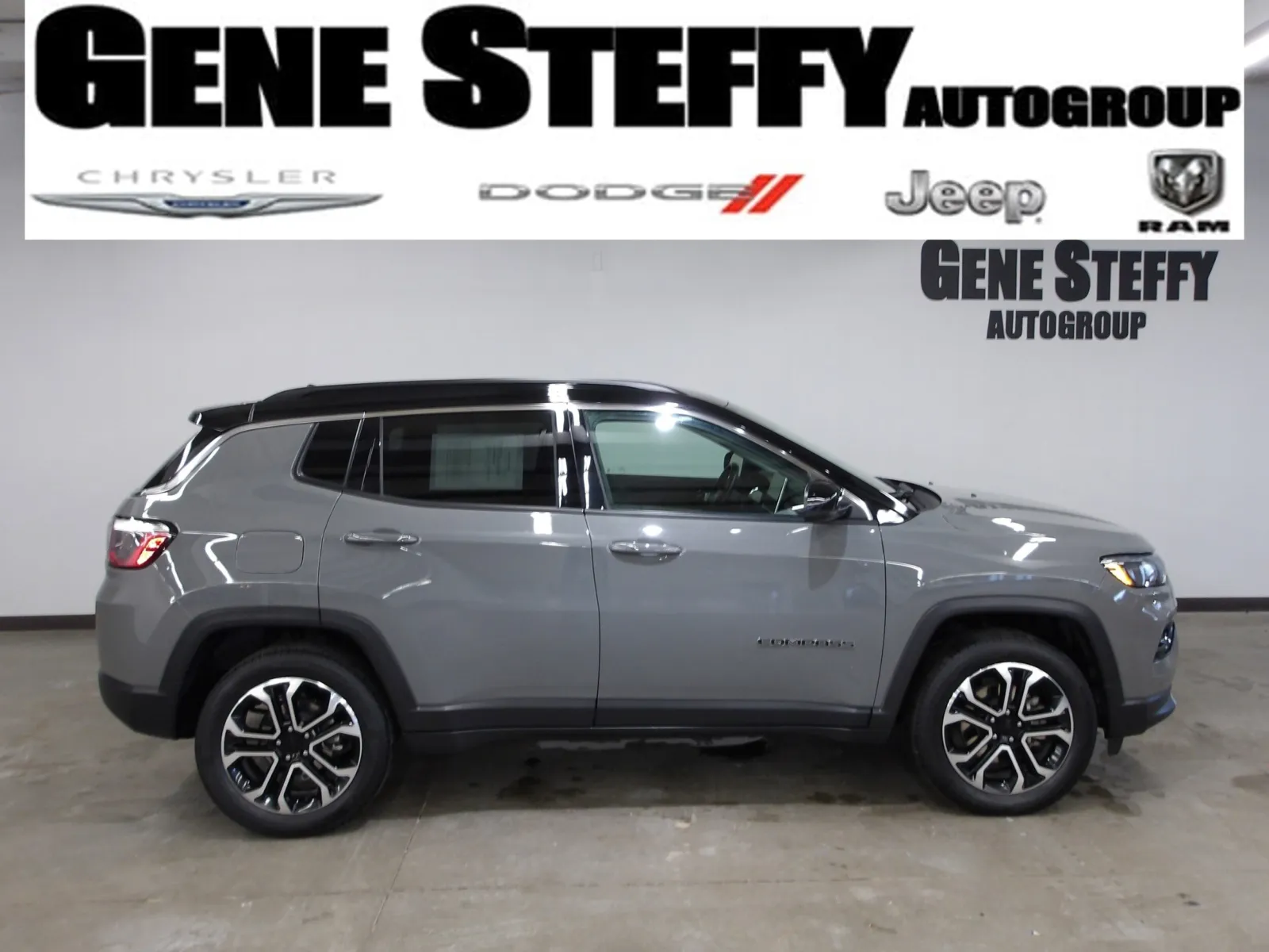 Gray 2022 Jeep Compass Limited for sale in Fremont, NE