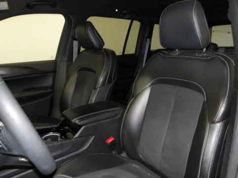 More photos of 2023 Jeep Grand Cherokee Altitude at Gene Steffy Chrysler Dodge Jeep RAM, NE