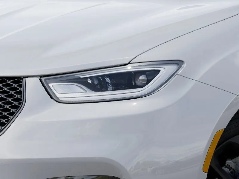 2026 Chrysler Pacifica Select AWD's photo