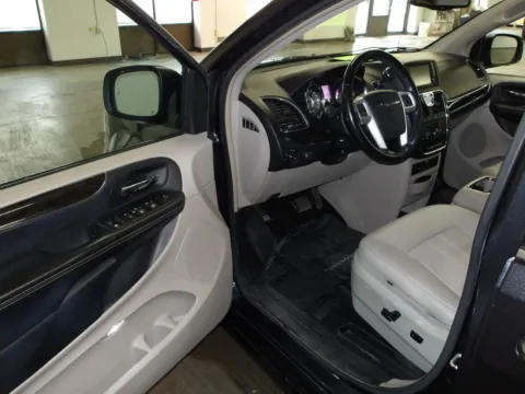More photos of 2014 Chrysler Town & Country Touring-L at Gene Steffy Chrysler Dodge Jeep RAM, NE